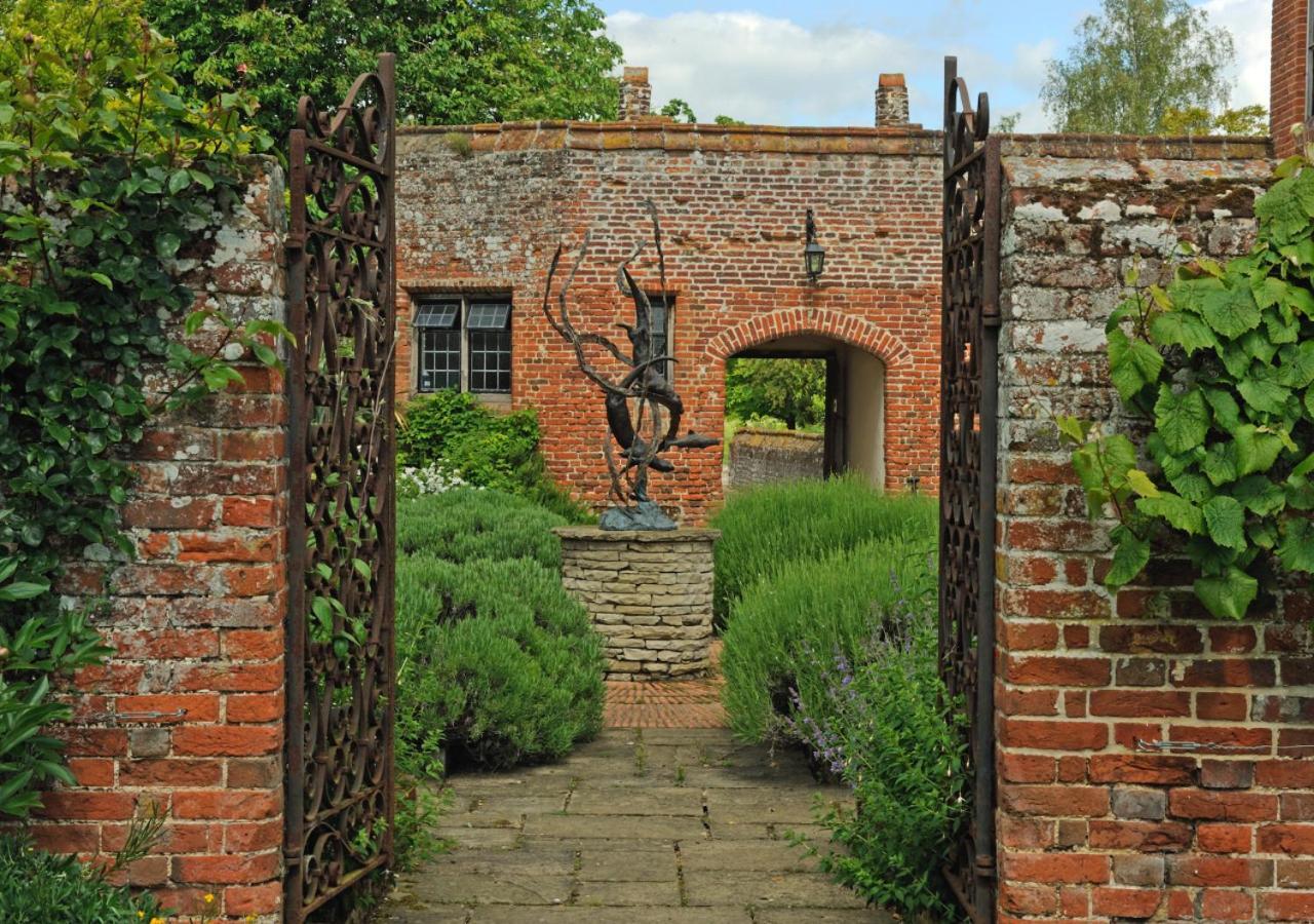 Crows Hall Debenham 외부 사진